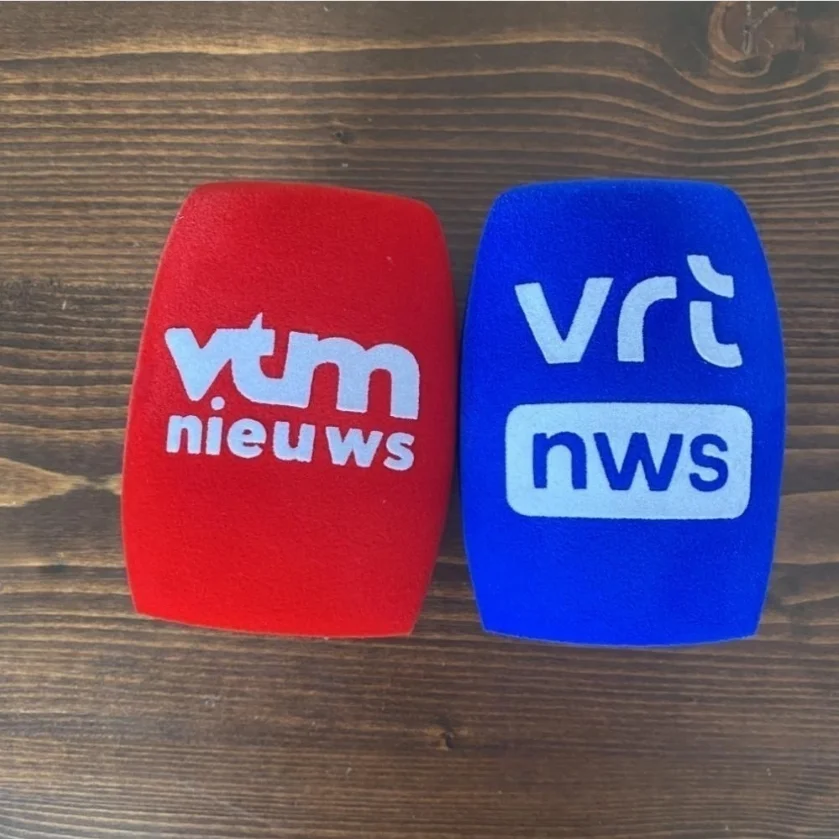 يتدفقون ميكروفون الإسفنج الطباعة يغطي هيئة التصنيع العسكري الزجاج الأمامي شعار مخصص رغوة الزجاج الأمامي لمحطات التلفزيون مقابلة المراسلين