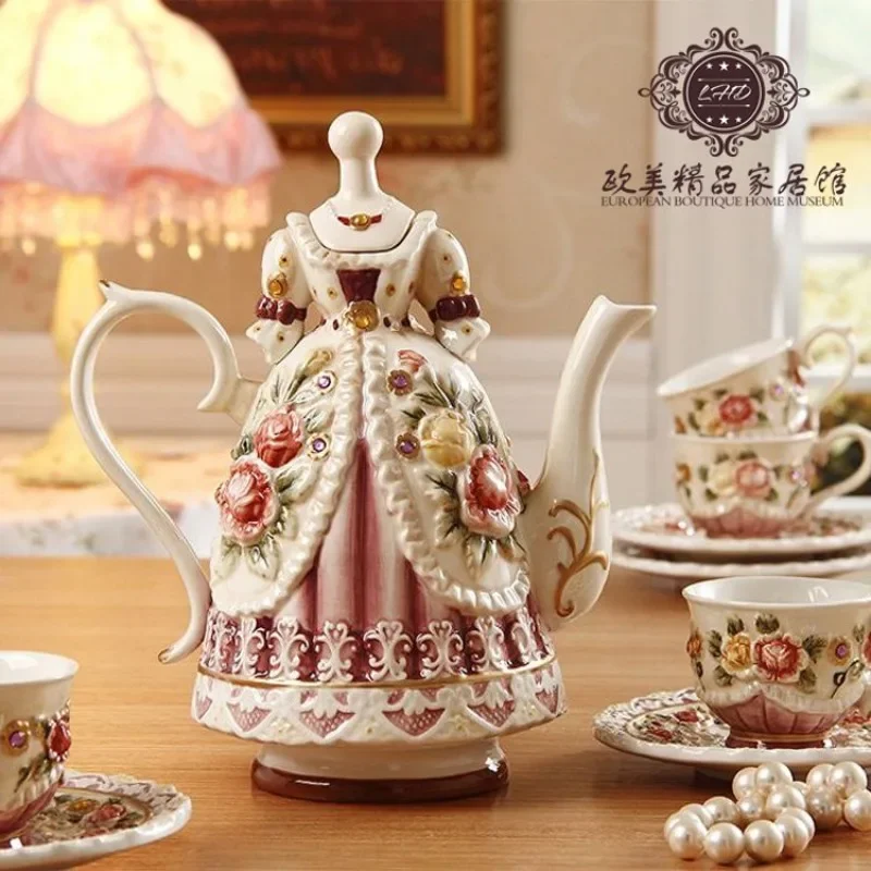 Victoria's Secret hand-painted relief rose ceramic coffee cup coffee pot set housewarming wedding gift