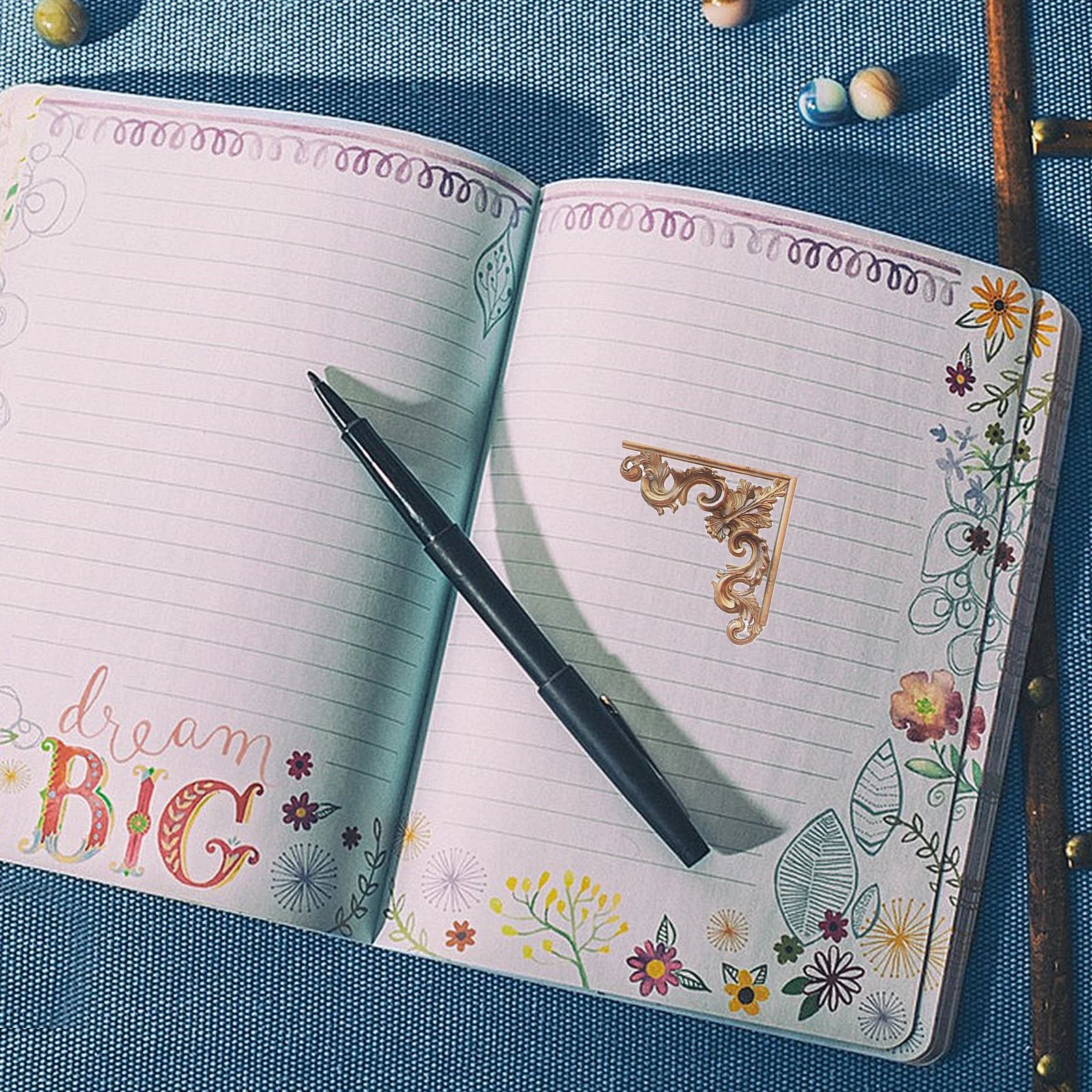 

24Pcs Vintage Scrapbooking Corner Stickers Retro Baroque Photo Frame Borders DIY Decorative Paper Stickers Vintage Paper Frames