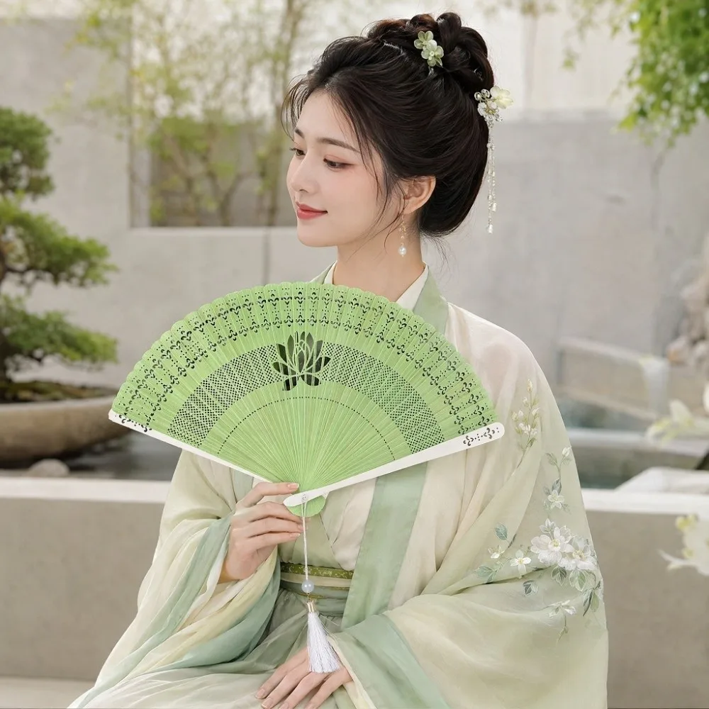 Bamboo Frame Folding Bamboo Hand Fan Hollowed-out with Tassel Retro Handheld Fan Portable Decoration Mini Shell Fan Gift Giving
