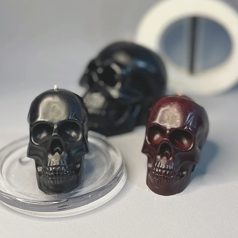 Skull Shape Anti-Burning Candle, Drop Wax Fun Candle, Net Weight 90g, 48 ° Low Temperature SM candles. Flirting Supplies