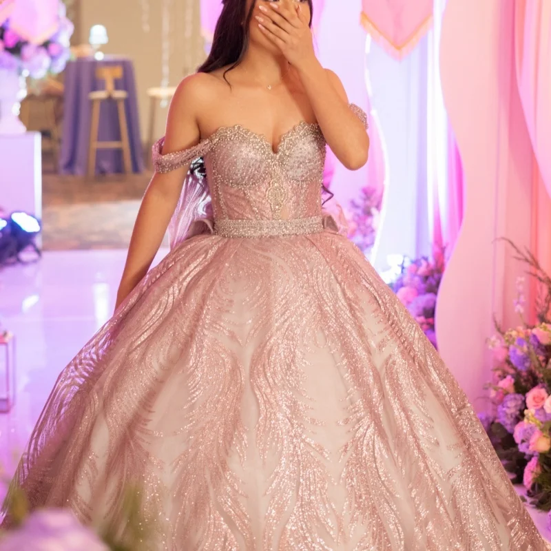 

Simple Shiny Pink Quinceanera Dresses Off the Shoulder Glitter Lace Decal Long tail Bow Vestidoe 15 Quinceanera Customize