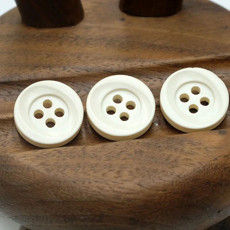 Colorful round Wide Edge 4-Hole Buttons Wholesale in Stock Decorative Buttons for Shirts Sweaters Knitwear Kids Clothing