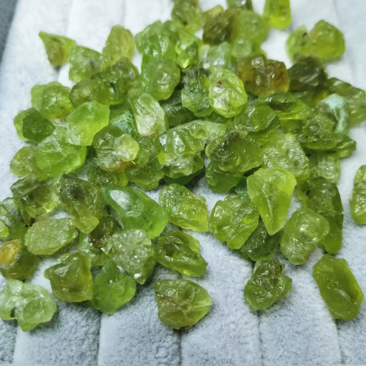 Natural Peridot stones Gemstone Specimen