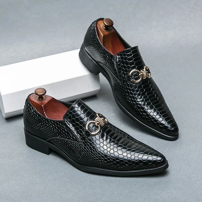 Fashion Brand Snake Skin Pattern Design Luxury High-quality Decorative Buckle Men Shoe Comfortable Bright Pointed Surface Loafer
