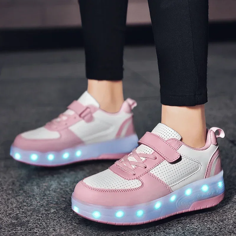 LED Girls Sneakers Children\'s Roller Skating Shoes New Kids Shining Shoes Free Shipping Outdoor Boys Sports Tennis Shoes