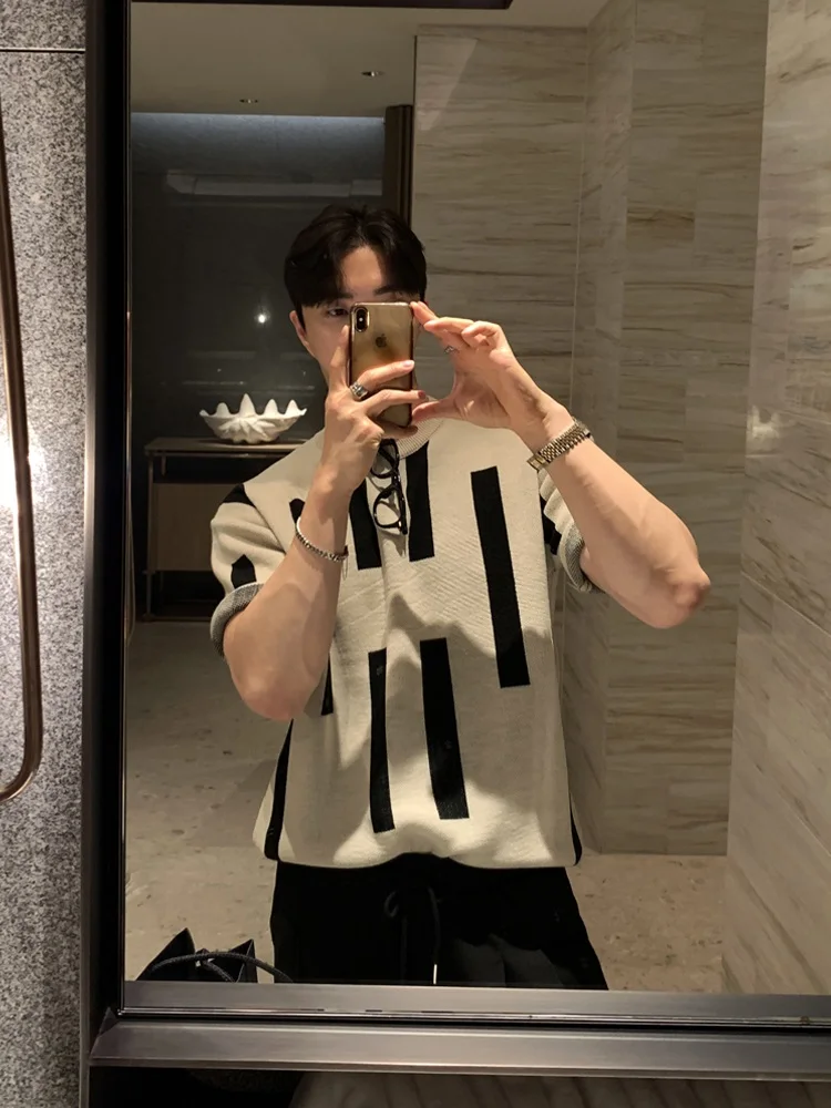 

American High Street round Ne Knitted ort Sve T-irt Men's Summer New Faion Retro Maturi Trending Top