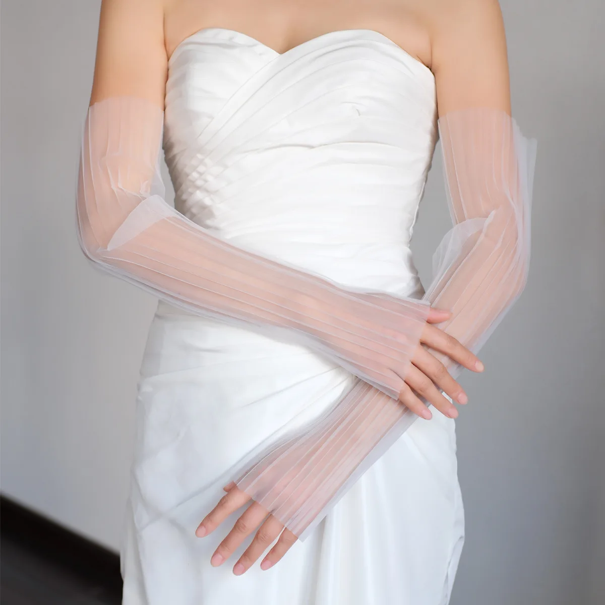 

Simple Bridal Gloves Long Pleats Tulle Wedding Gloves Accessories 50cm
