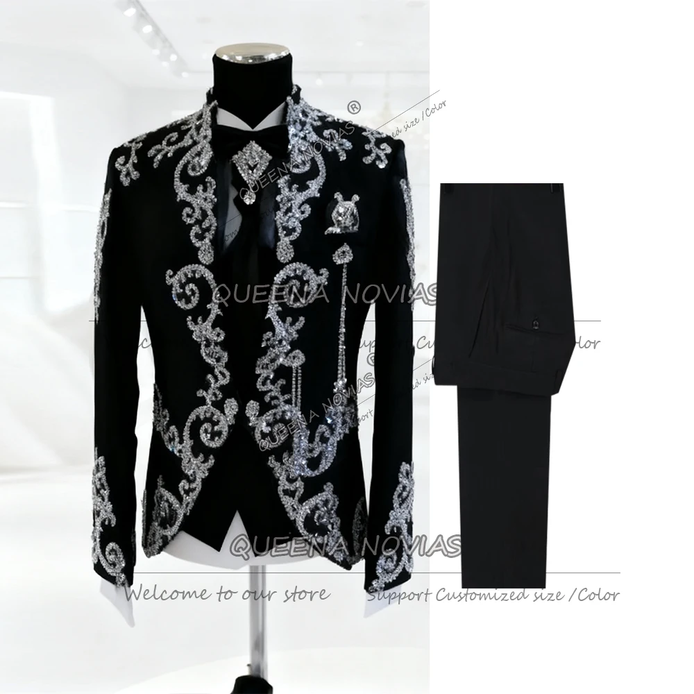 

Серебристые костюмы с кристаллами из бисера, мужские костюмы для свадьбы, итальянский дизайн, однобортные пиджаки для выпускного вечера, индивидуальные смокинги для жениха, наряды из 3 предметов