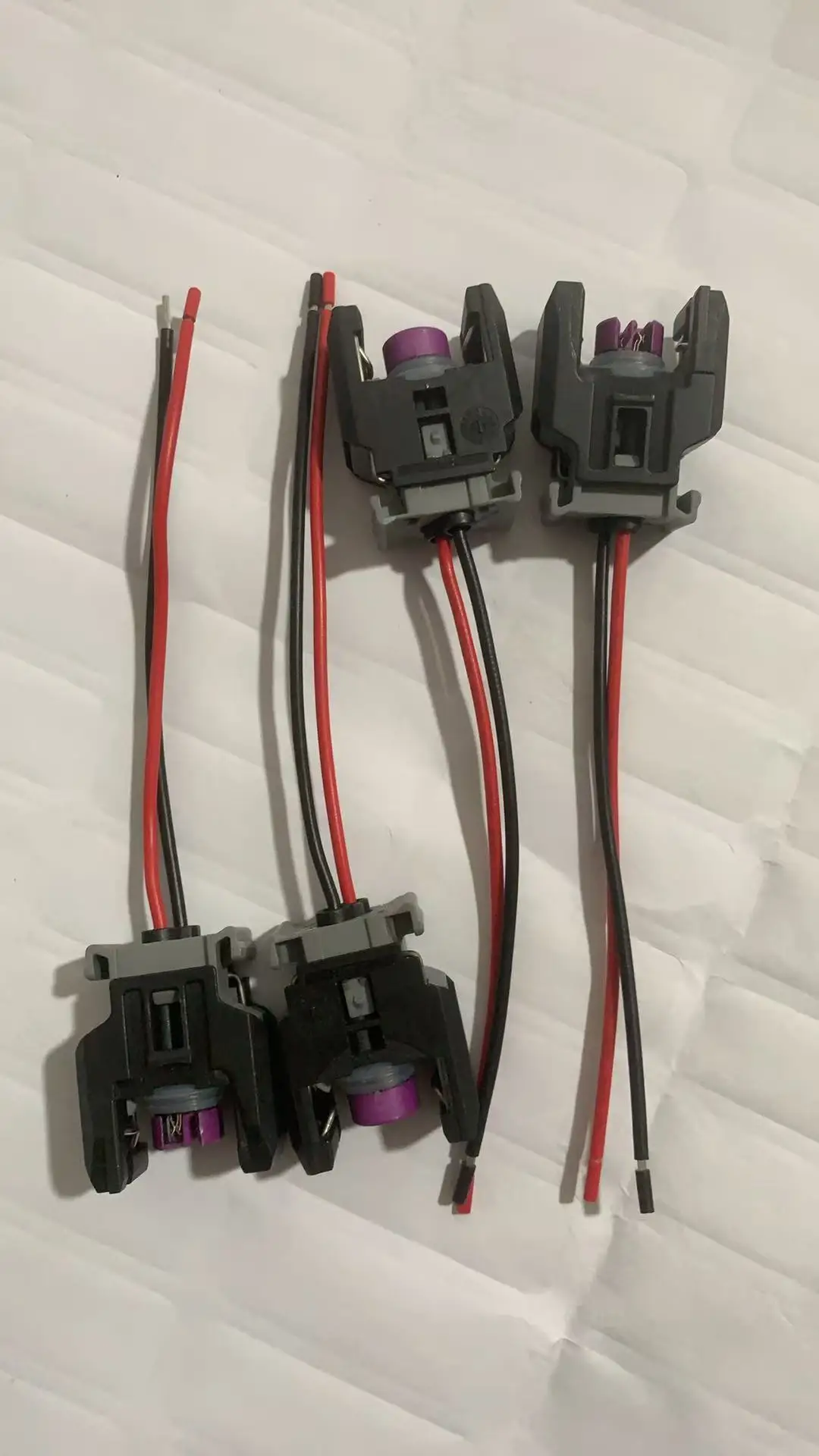 

shhworldsea 4PCS 2Pin Auto fuel spray nozzle/oil atomizer plug,Car diesel common rail injector plug for Delphi connector