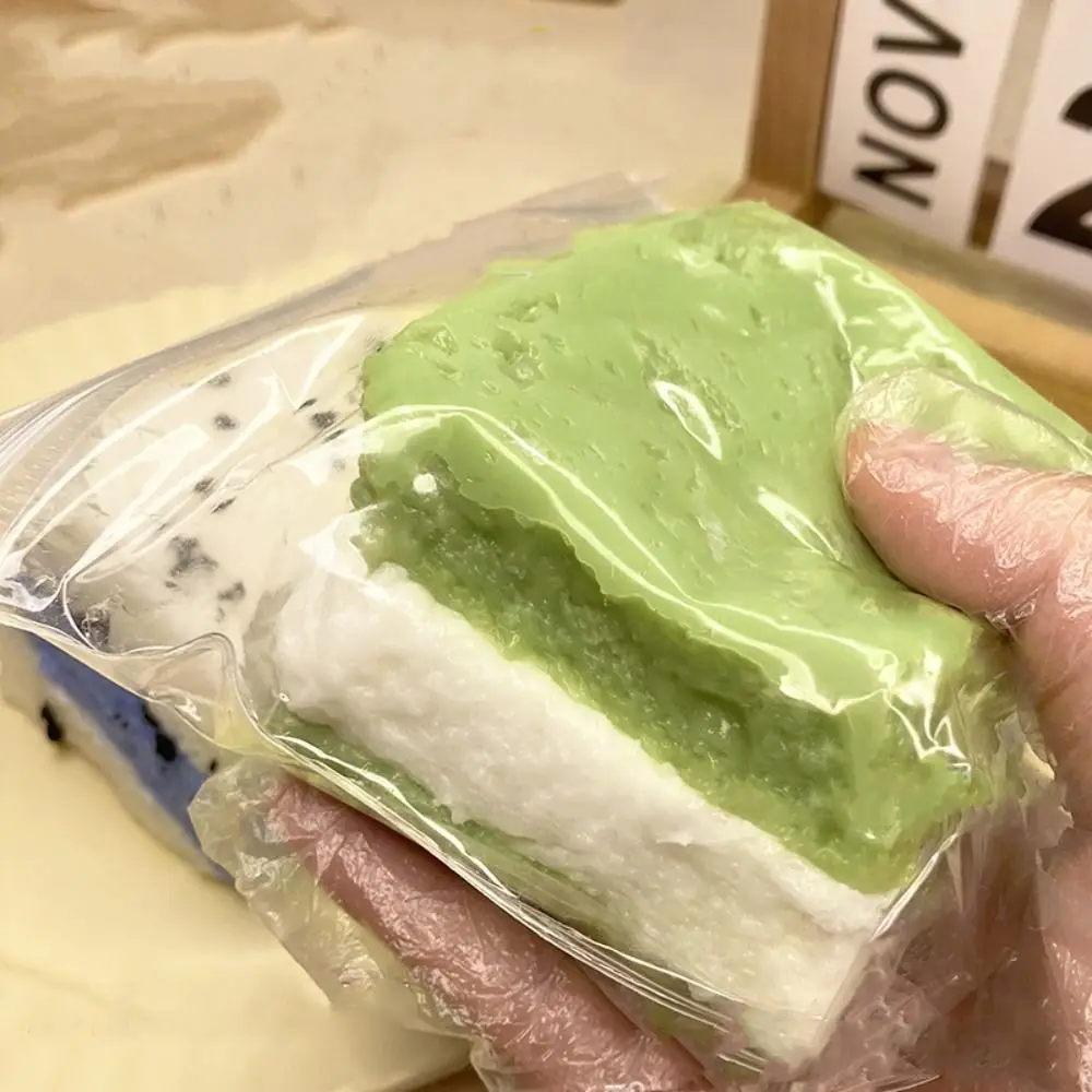 Novidade torrada de três camadas espremer matcha torrada de recuperação lenta fidget sal marinho colorido sadnwich fidget mini ornamentos