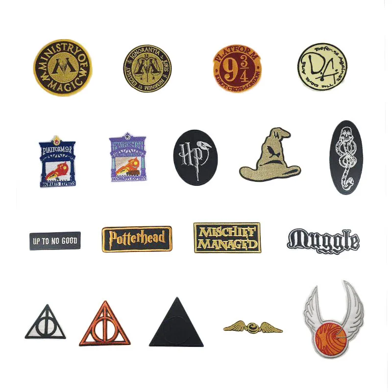 Harry Potter adesivi di stoffa fai da te Magical Hallows distintivi periferiche di film abbigliamento ricamo Patch adesivi giocattoli per bambini