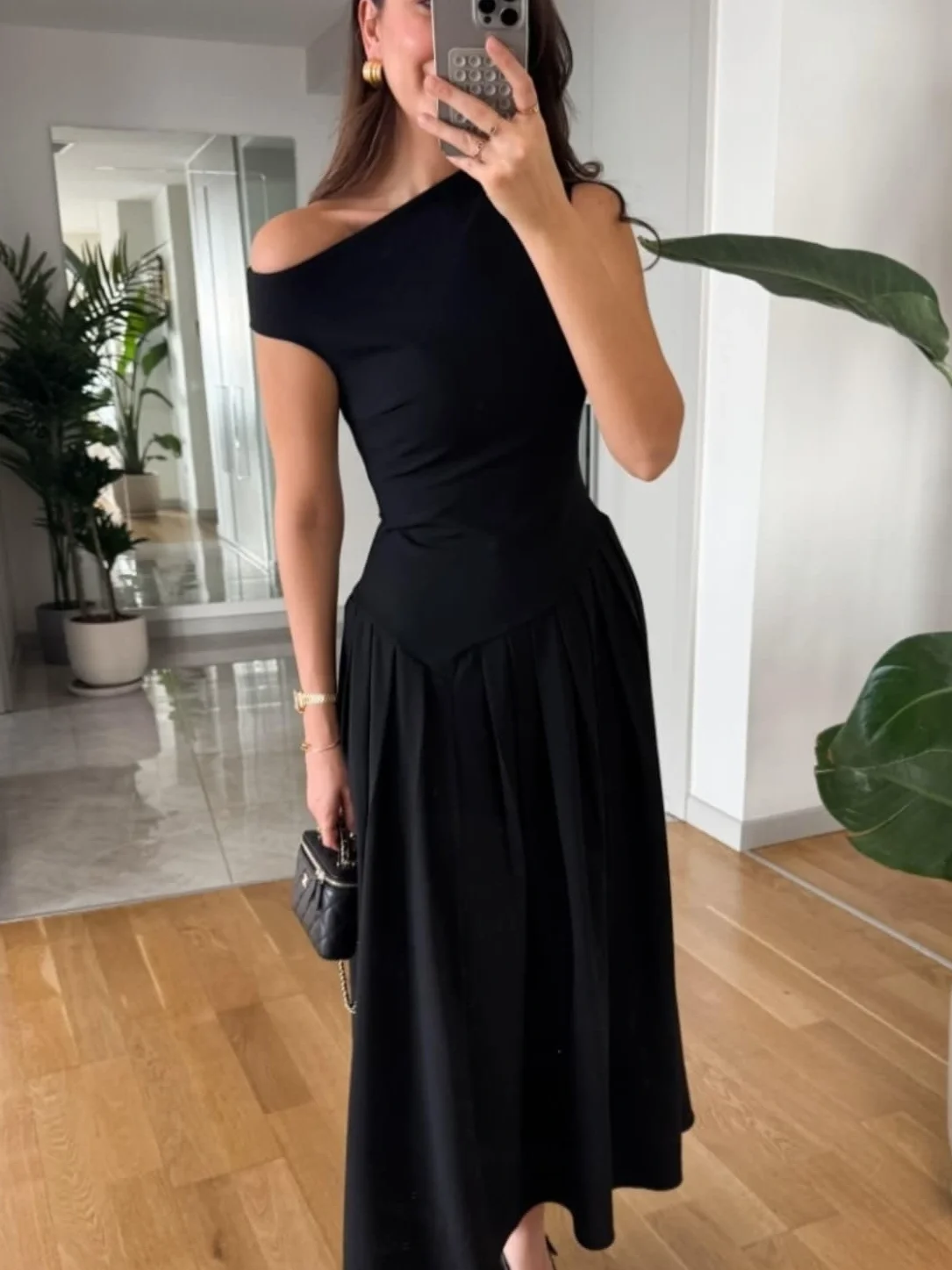 

Women's Elegant Pleated Midi Dress Fashion Street Short Sleeve Splicing Maxi Dress Casual Office Women Irregular Neckline Dress