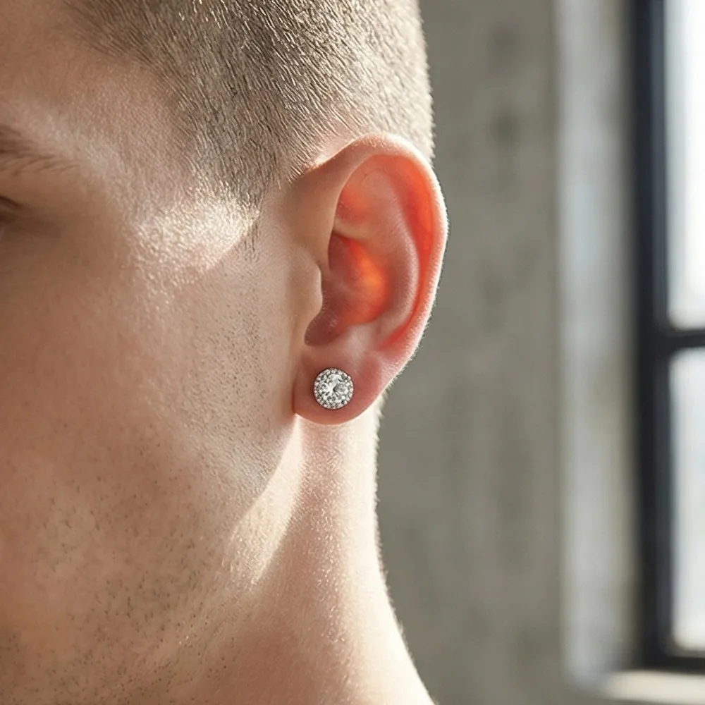 Fashion Magnetic Ear Clip Male Zircon No Ear Hole Personalized Punk Versatile Retro Earrings Simple Men Accessories Jewelry