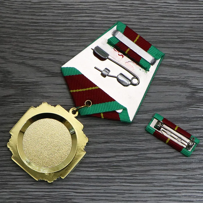 ميدالية إنقاذ انفجار نباتات الطاقة النووية تشيرنوبيل للإنقاذ الطبعة السوفيتية المعلقة أوكرانيا-- #3