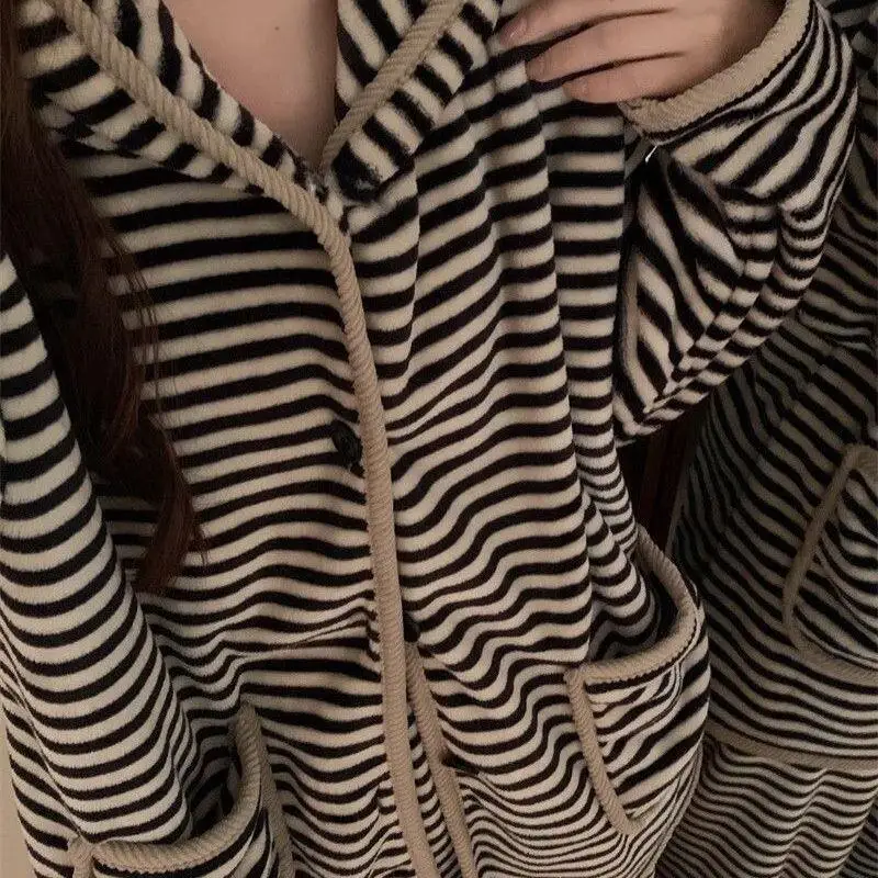 

Горячий пижамный комплект с бабочкой, женский пижамный комплект, женские теплые зимние пижамы, модная домашняя одежда, милый и мягкий пижамный комплект