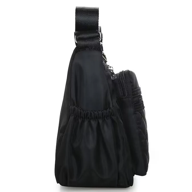 Trendige gesteppte Umhängetasche für Damen mit Herzdetails für den täglichen Gebrauch, Ausflüge am Pendel, stilvolle, leichte, lässige Ba mit mehreren Taschen – Detail 4