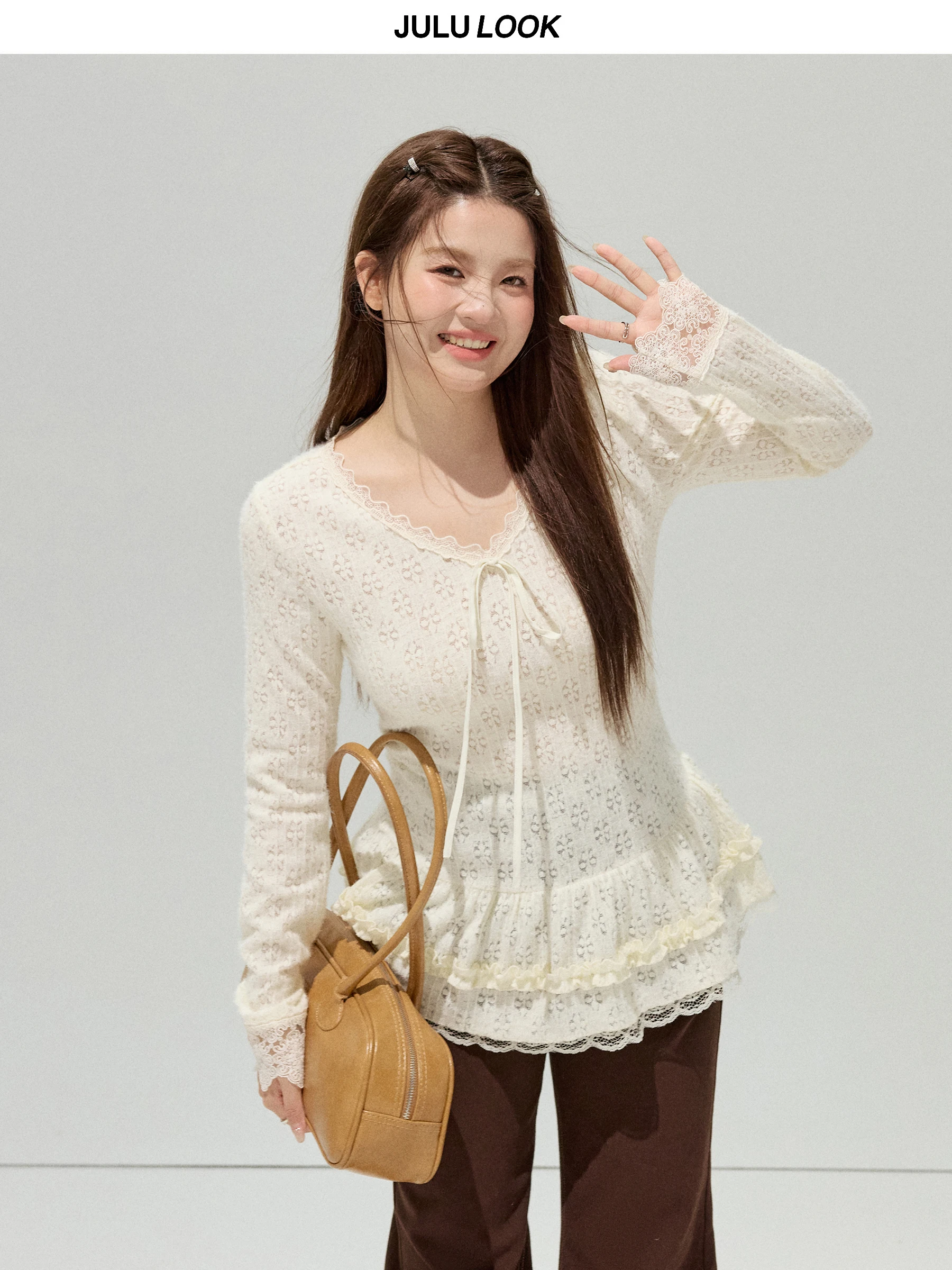 

Женская футболка-топ Jululook с кружевной отделкой и V-образным вырезом, облегающая, больших размеров, из нейлона и спандекса, весенняя мода