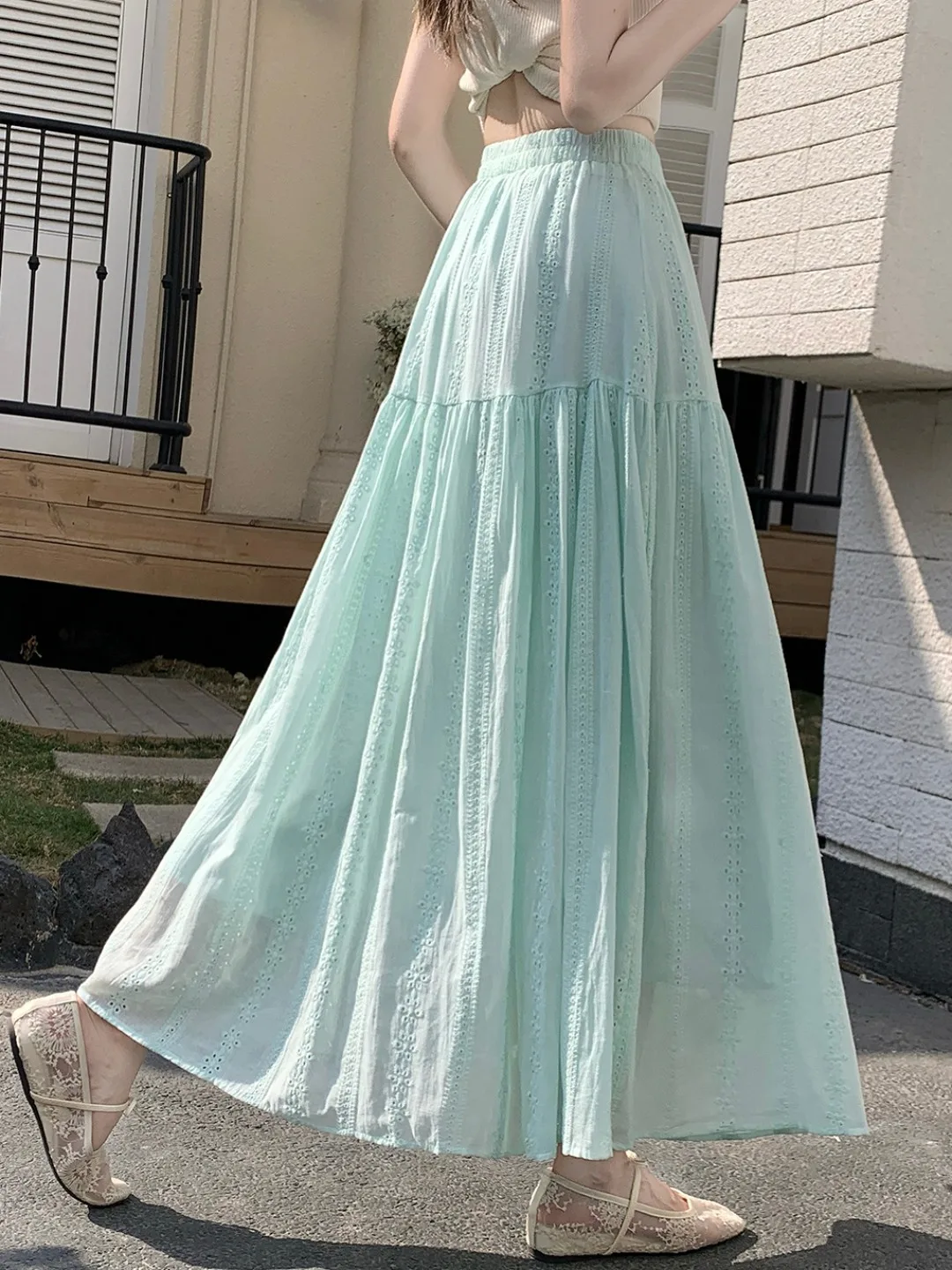 

Летняя легкая ажурная пляжная женская юбка А-силуэта миди с дышащим ажурным цветочным узором