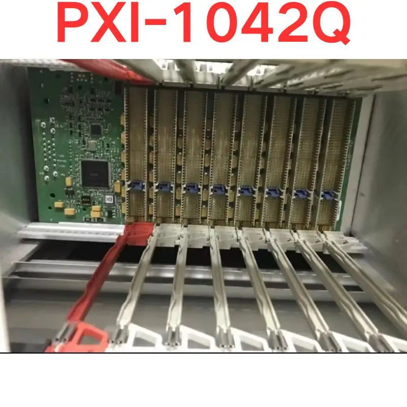 Second-hand test OK  PXI-1042Q chassis