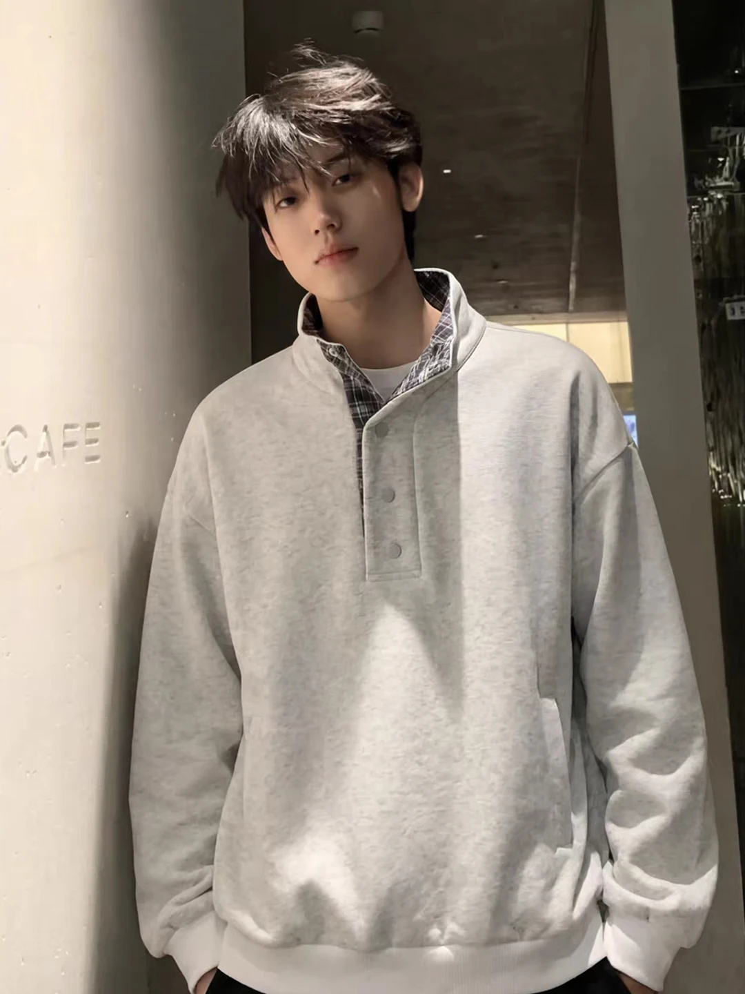 

American Sle Heavyweight Button Stand Collar Men's Sweatirt Spring Plaid Splicing Long Sve T-irt High-End ort Oute...