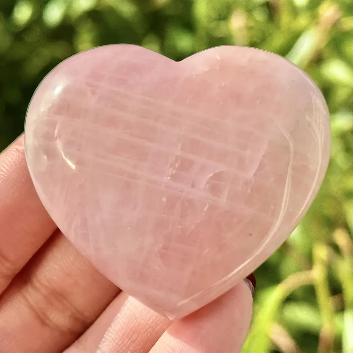 حجر كوارتز وردي على شكل قلب - كريستال وردي على الطراز البوهيمي، قطع على شكل قلب، حجر طبيعي، مناسب لديكور المنزل.