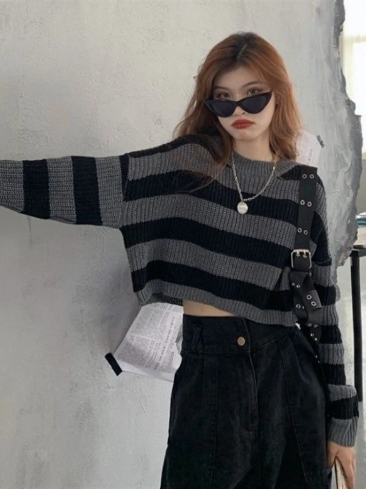 Y2k Subculture Striped Loose Casual Sweaters 2000s Harajuku American Vintage Pullovers Autumn Winter New Warm Tops Short Sweater