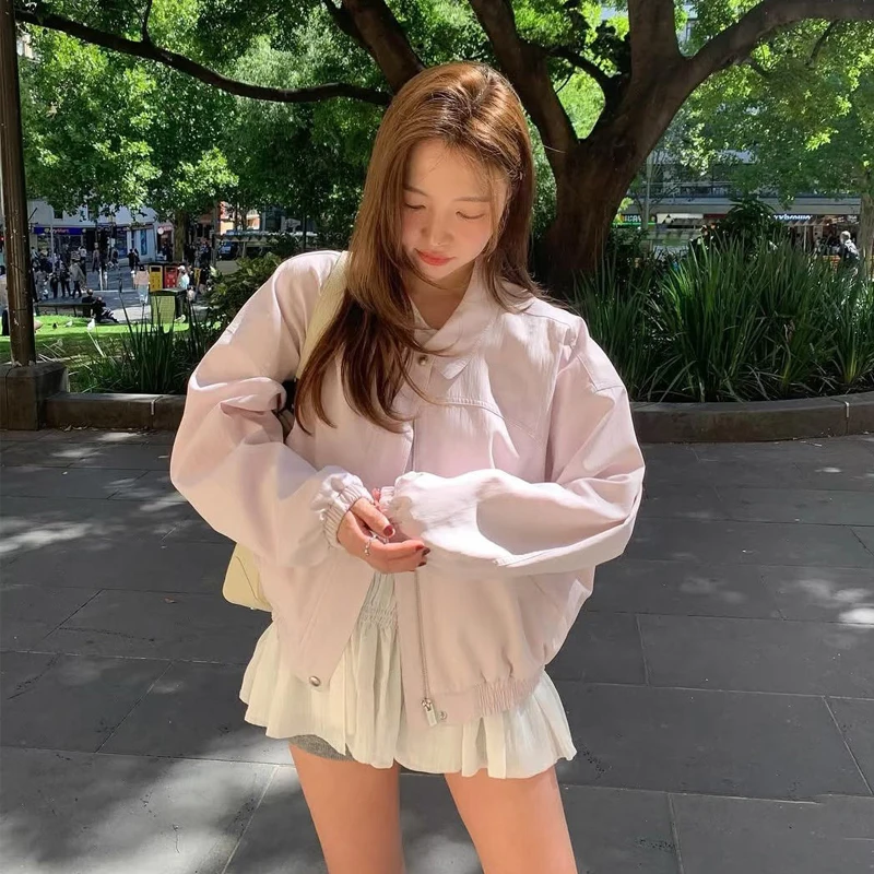 

Повседневная свободная короткая куртка для женщин: модная, с отложным воротником, стройнящая, универсальная верхняя одежда для осени, сезонные цвета