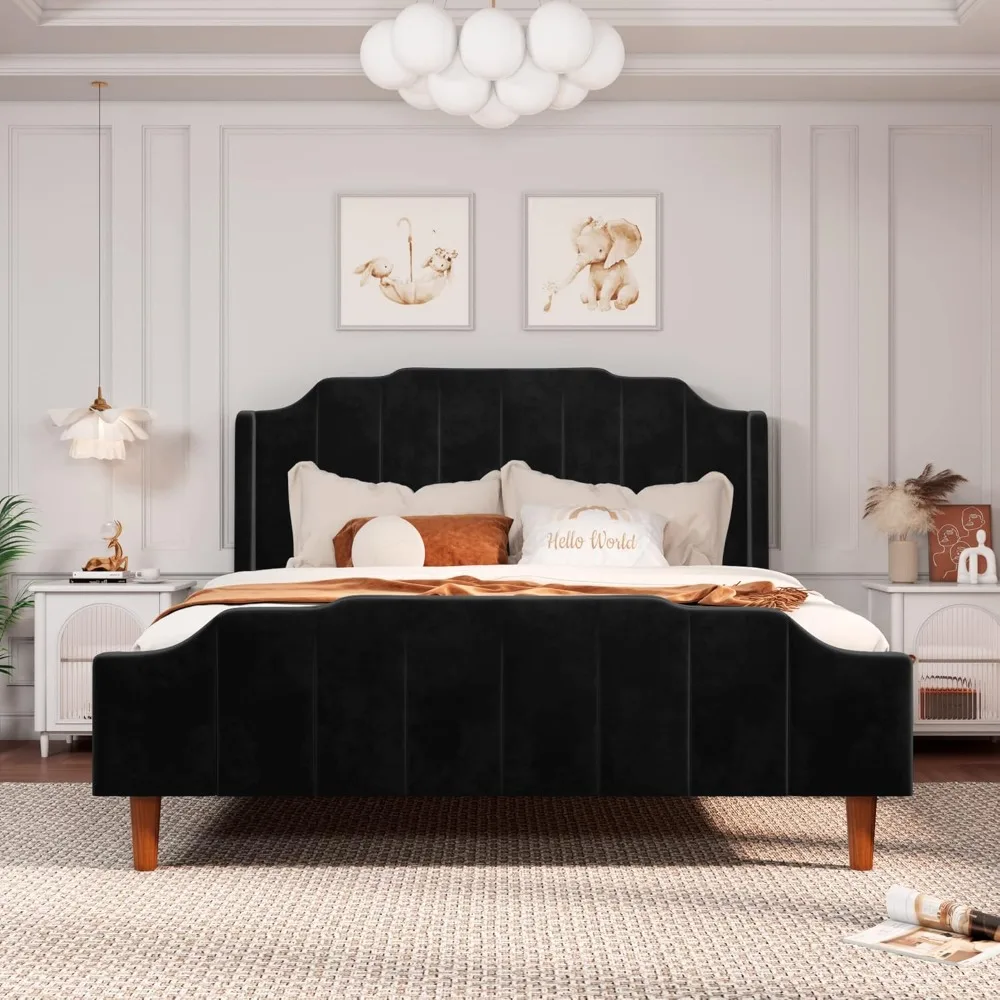 Estructura de cama grande de terciopelo, cabecero y pie de cama tapizados, patas de madera maciza y soporte de láminas, sin somier