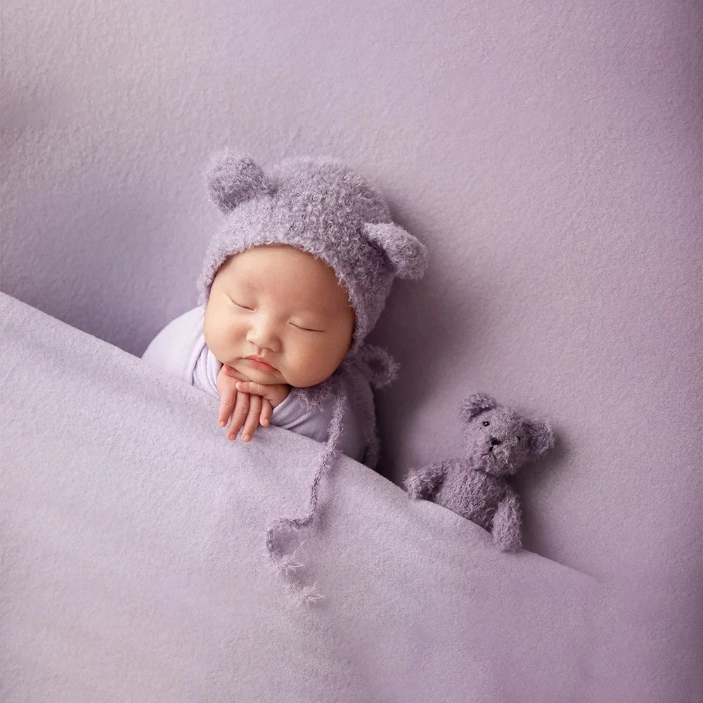 Puntelli per fotografia per bambini Servizio fotografico per neonato Set di cappelli per bambole con orso lavorato a maglia Tema viola Cappello in pizzo Cuscino Accessori per riprese fotografiche