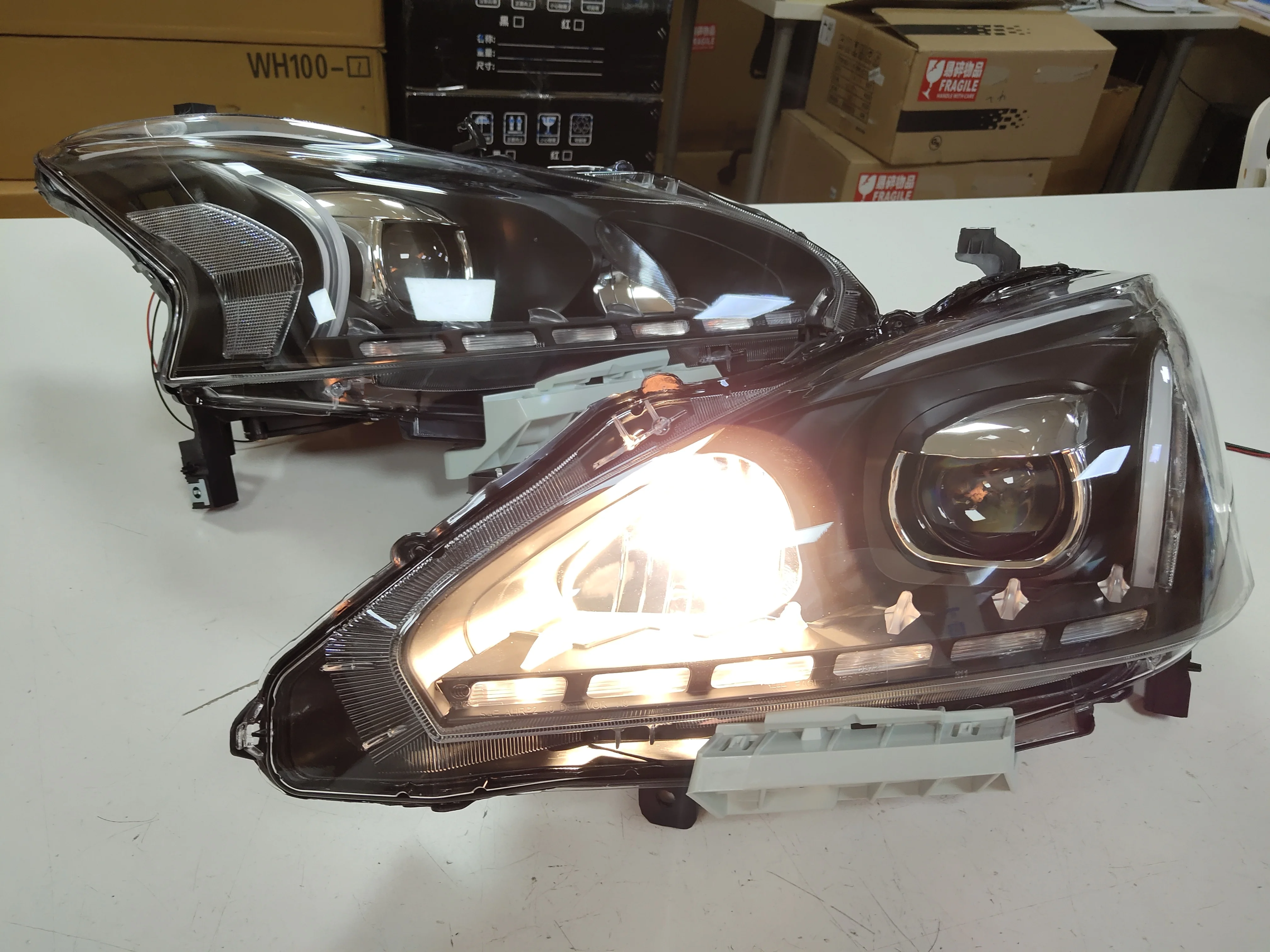 Altima สําหรับ Teana ไฟหน้า LED ปี 2013-2014 LF สําหรับ Nissan