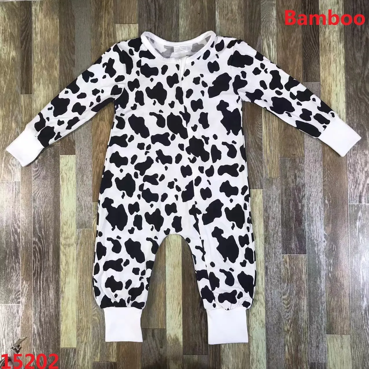 Dairy cow  baby Long jumpsuit  romper Suit Boys Baby 0-2 year Romper cotton  childrens  jumpsuit home crawling clothes