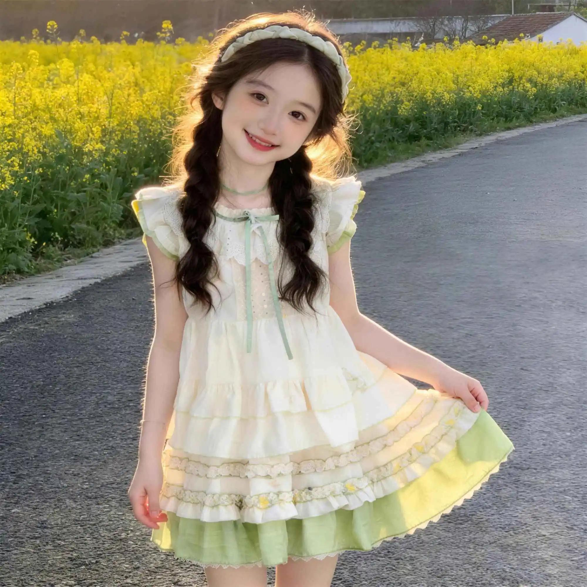 

Girls Floral Lace Tiered Dress, Ruffle Short Sleeve A-Line Sundress, Sweet Cottagecore Outfit for Toddler & Little Girls Summer