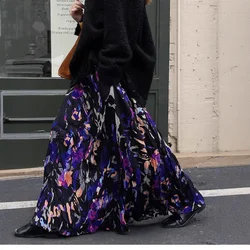 French retro purple-black printed skirt women's new slim high waist fashion pleated design big swing skirt in spring and autumn.