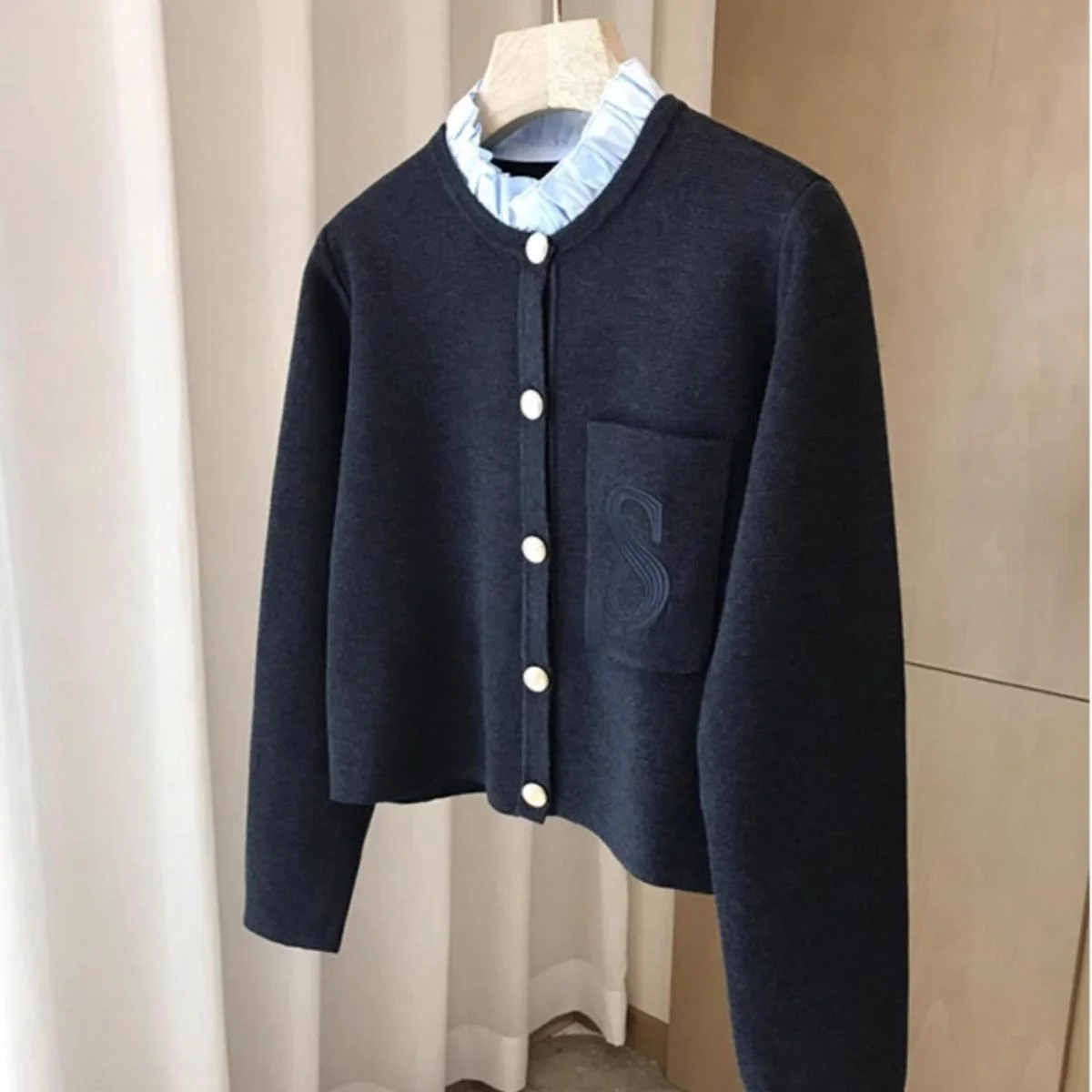 

Съемный женский вязаный шерстяной свитер Sug с музоновым воротником и вышивкой, чистое качество китайского производства