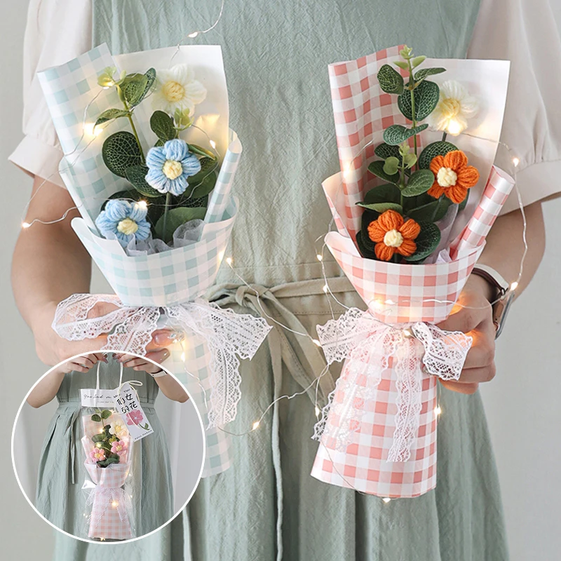 Graduation Crochet Flower Bouquet Artificial Woven Flowers with Light Strings Wedding Guests Gifts Valentine's Day Gift 졸업식꽃다발