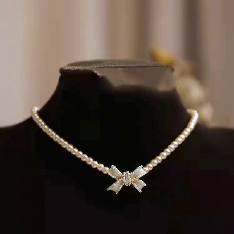 Trend Elegant Jewelry Wedding White Oil Bow Pendant Necklace For Women Fashion White Imitation Pearl Choker Necklace N0430