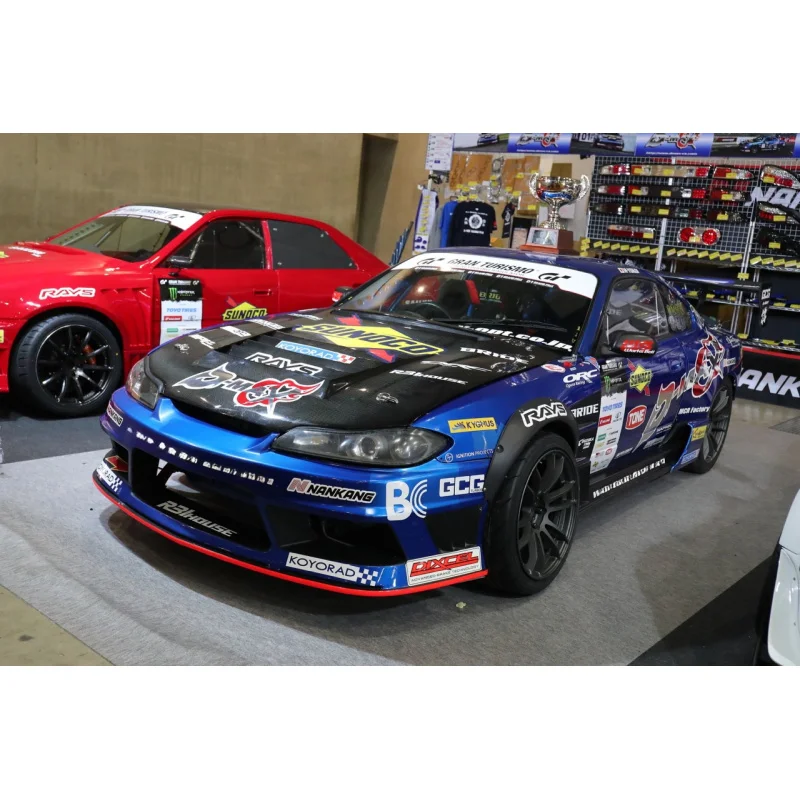 

Подходит для Nissan Silvia S15, модификация из углеродного волокна, передний капот двигателя в стиле DMAX