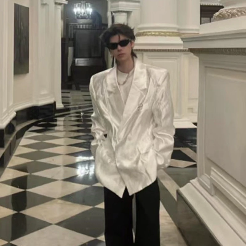 WTHT Fashion Men Solid Color Liquid Metal Design Blazer Coat Trendy Long Sleeve Turn Down Collar Jacket Male 2025 Autumn 2A1475