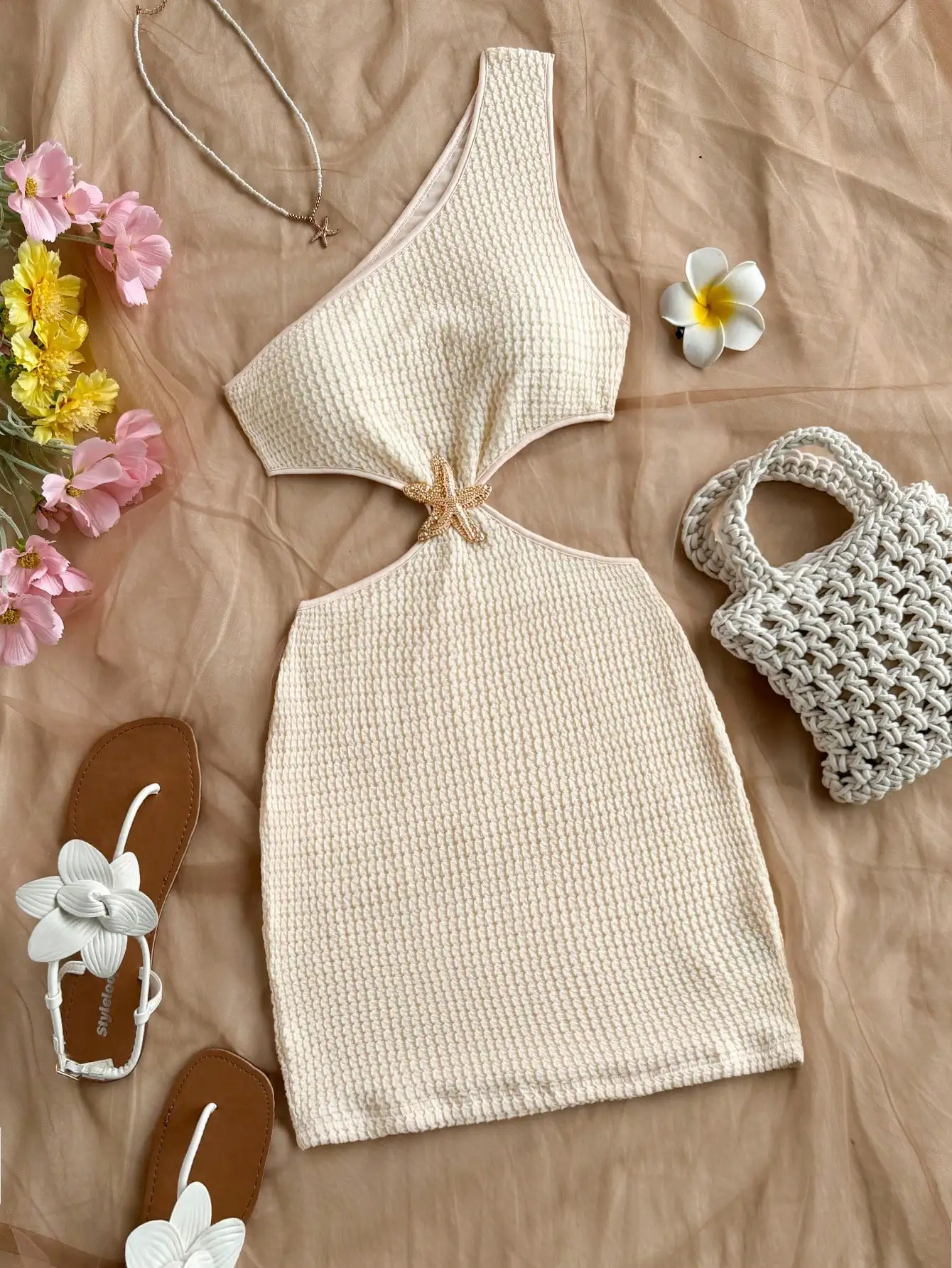 

Кремовое текстурированное мини-платье на одно плечо с вырезами и декором в виде морской звезды, летний пляжный повседневный наряд