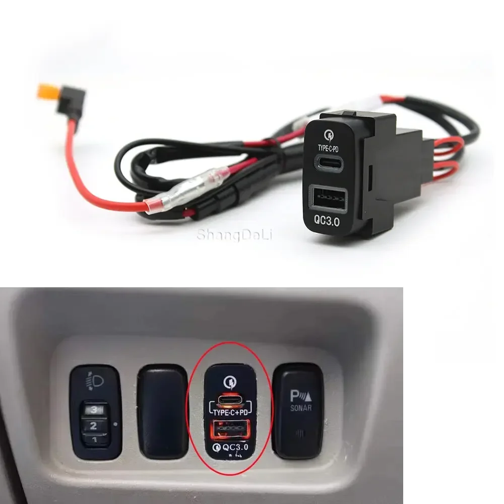 1szt Szybka ładowarka samochodowa TYPE-C PD Gniazdo interfejsu USB 12V/24V Do Mitsubishi Outlander LancerEX Pajero Sport ASX V73 V93 V97