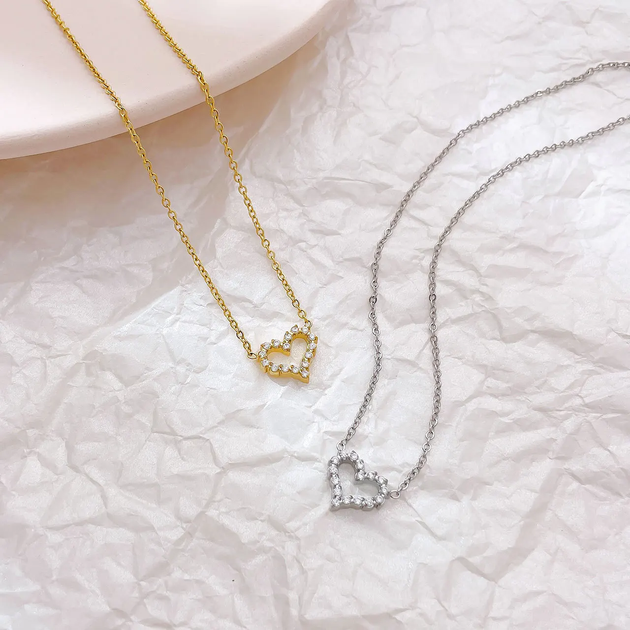New Fashion Romantic Stainlesss Steel Heart Shaped Pendent Necklace for Women Girl Gold Plated Jewelry