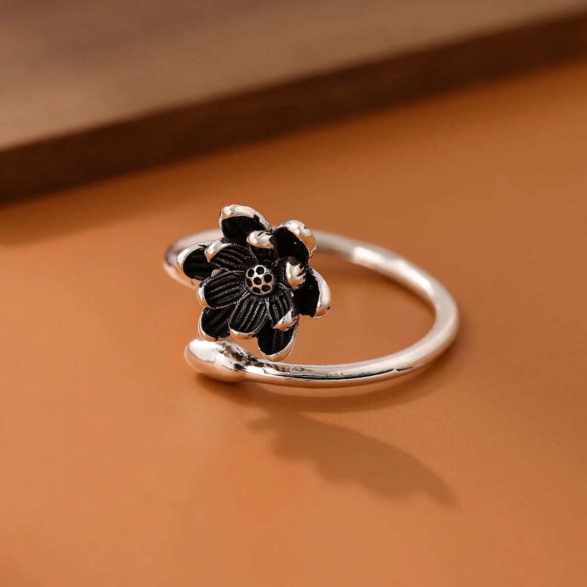 

New Retro Lotus Simple Ethnic 925 Sterling Silver Jewelry Temperament Flower Opening Rings R107