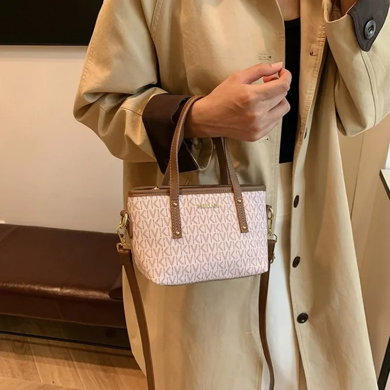 

​2025 SS Spacious Hobo Bag, Premium Convertible Crossbody Purse for Women, Casual Day to Night Tote, Structured Carryall​