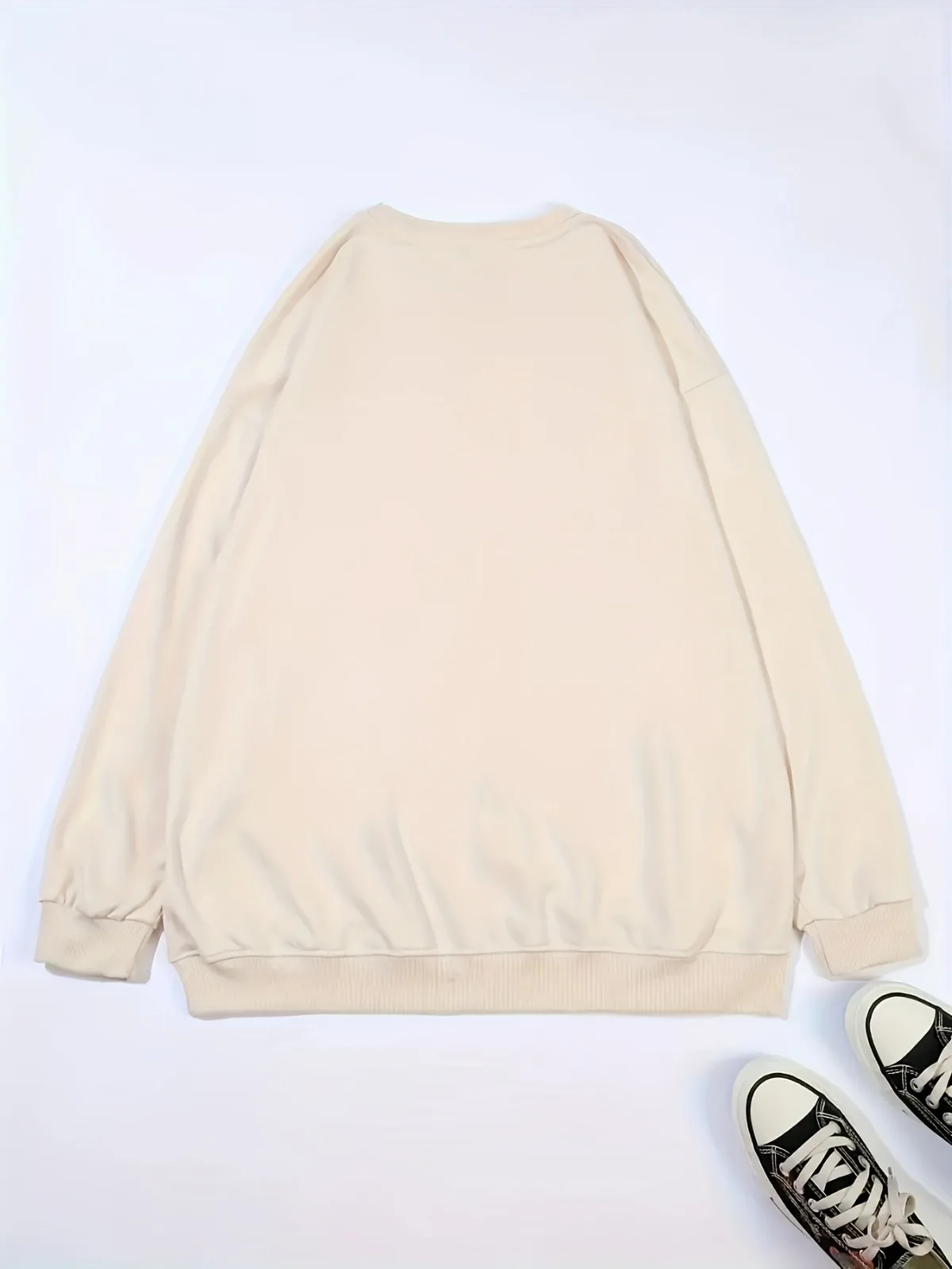 سويت شيرت نسائي كاجوال برقبة دائرية مع نمط حروف مطبوع بلوفر فضفاض مريح هدية العيد للأصدقاء