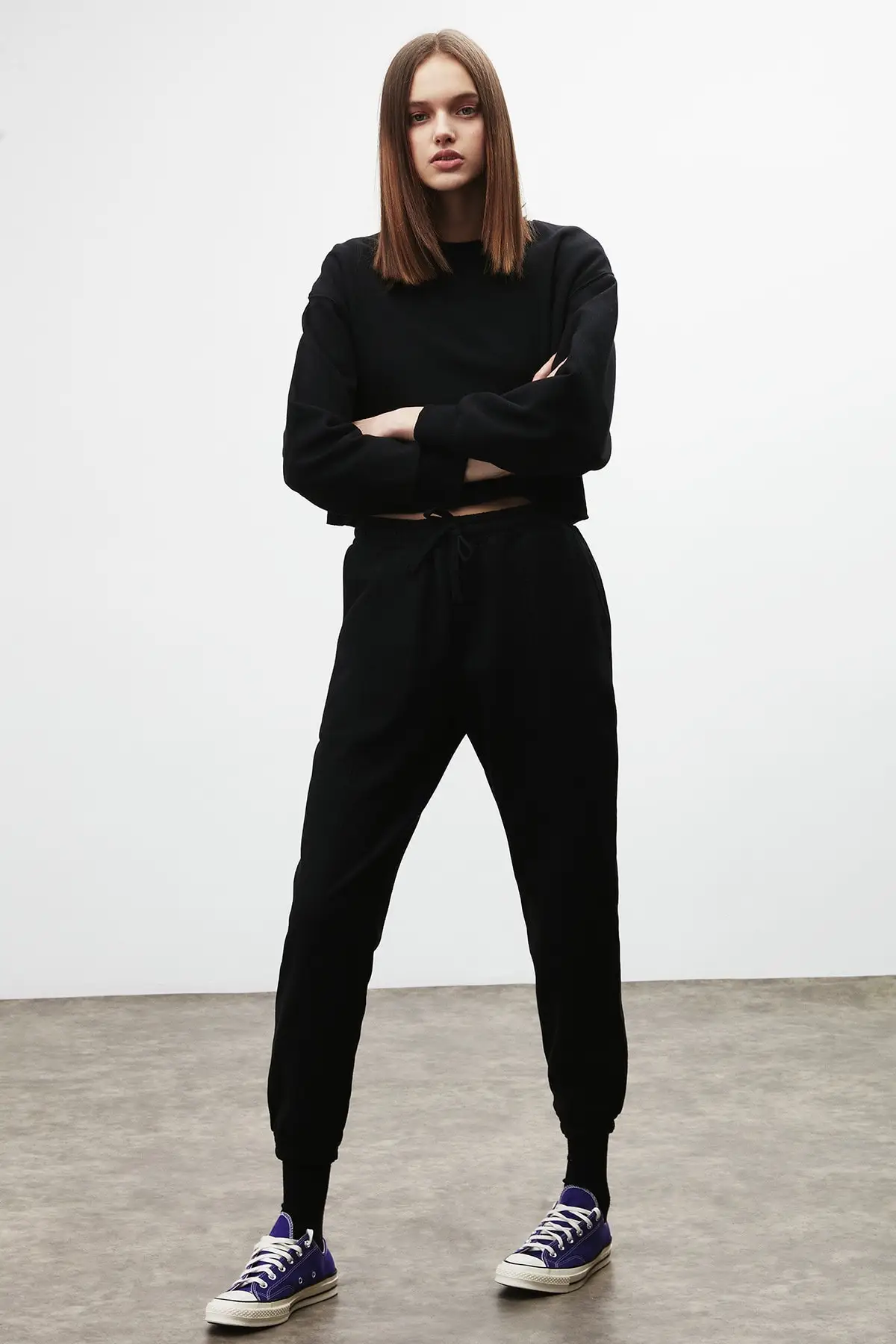 Women's Black Color Round Neck Tracksuit Set