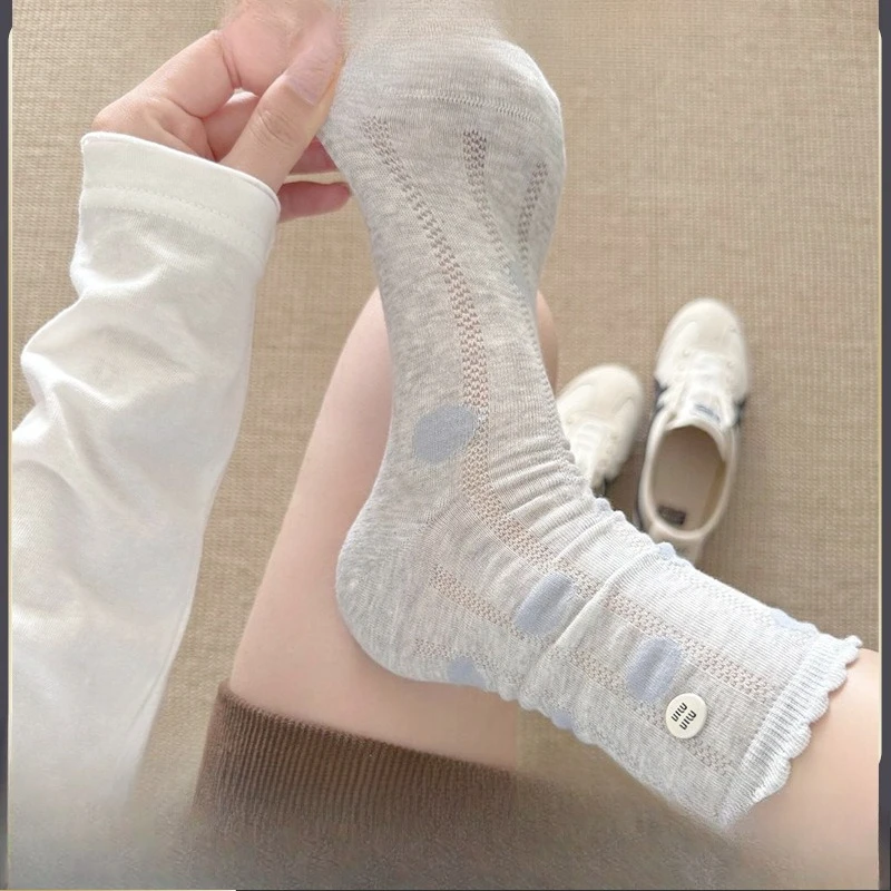 

3 PairsPolka Dot Thin Socks Mid Calf Stacked Socks Simple and Versatile