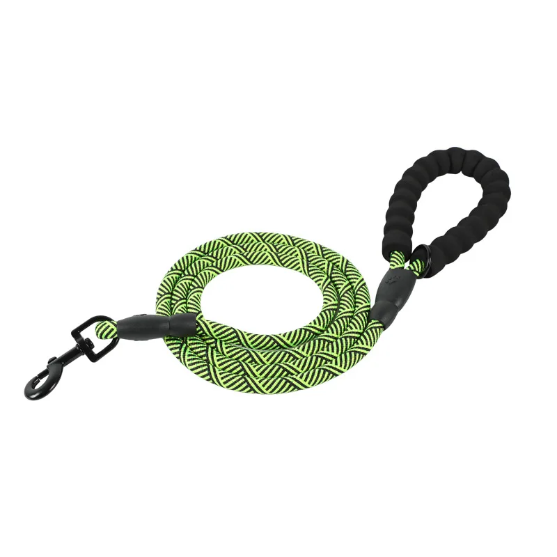 Reflective Nylon Round Dog Leash For Safe Walking And Control_voghion.com