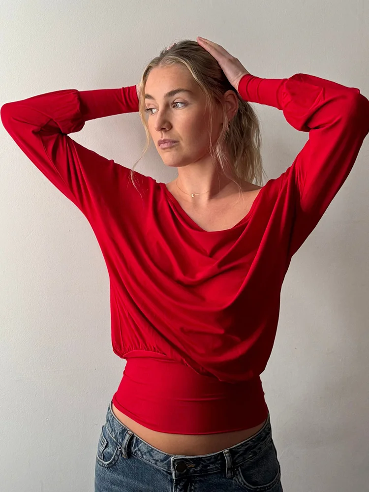 

Повседневный короткий топ на одно плечо, женский элегантный однотонный лоскутный плиссированный топ с длинными рукавами, 2021, новые женские повседневные уличные топы для поездок на работу