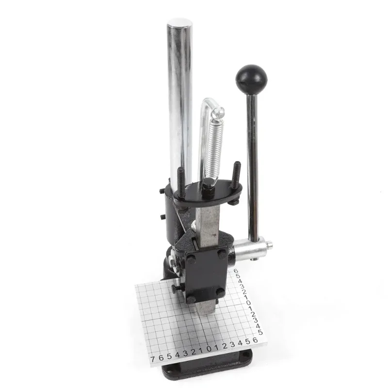 High-Performance Hole Puncher – Durable Cast Iron, Non-Slip Handle, 352.74lbs Punching Pressure